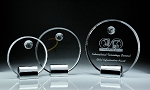 Clear Circle Plaque w. Globe - S